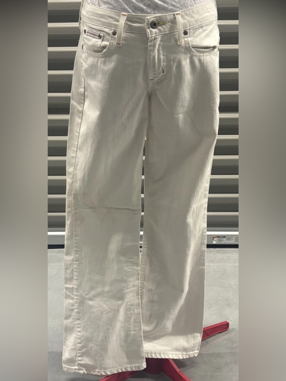 L.E.I. Y2K Low Rise Flare Leg Womens Size 3 White Denim Jeans Contrast Stitch